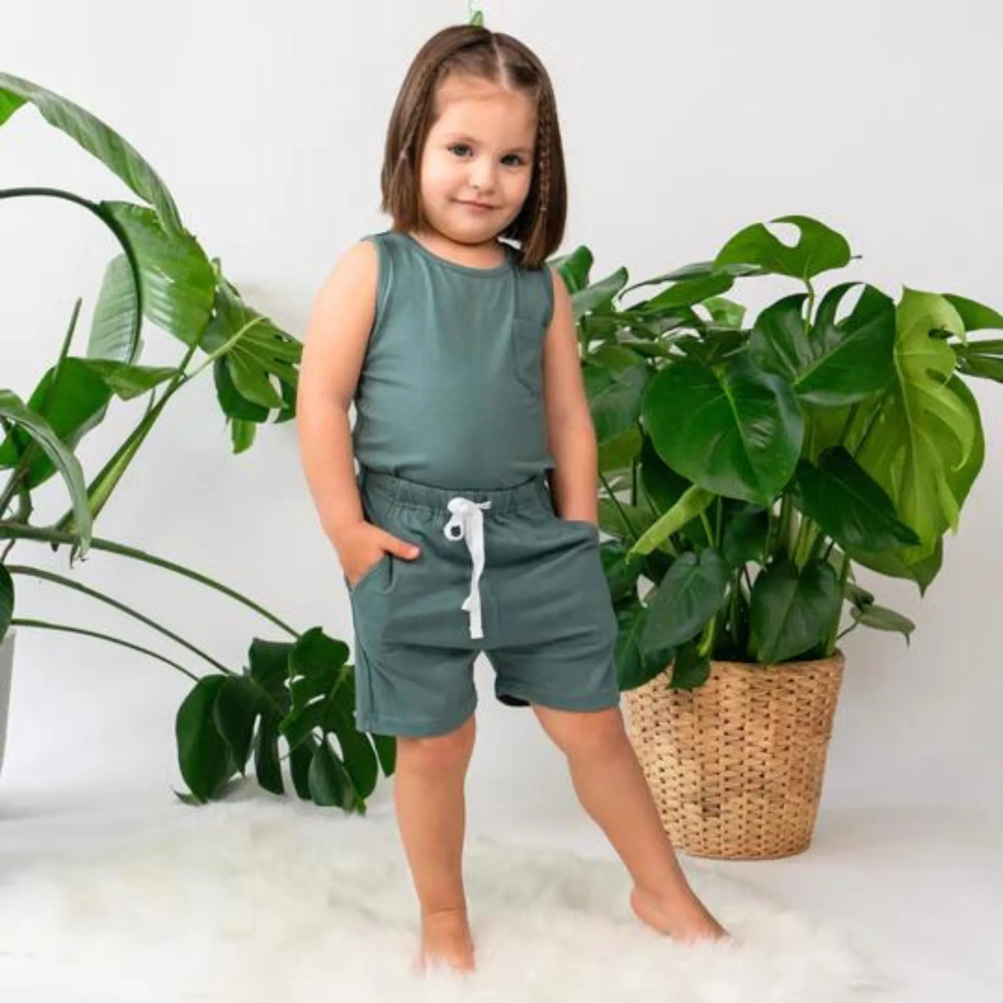 BELAN J Everyday Shorts - Leafy Green