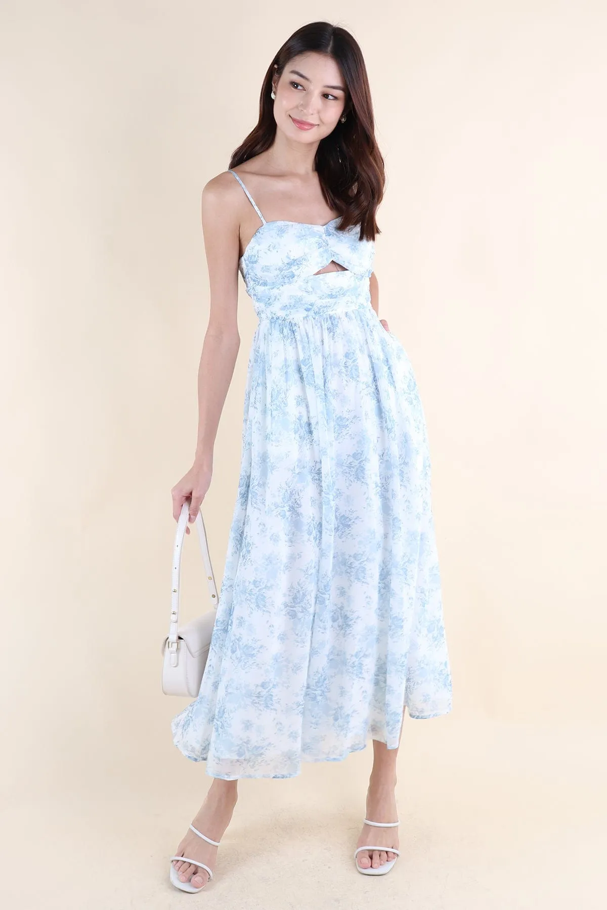 CECILY FLORAL MAXI IN SNOW BLUE