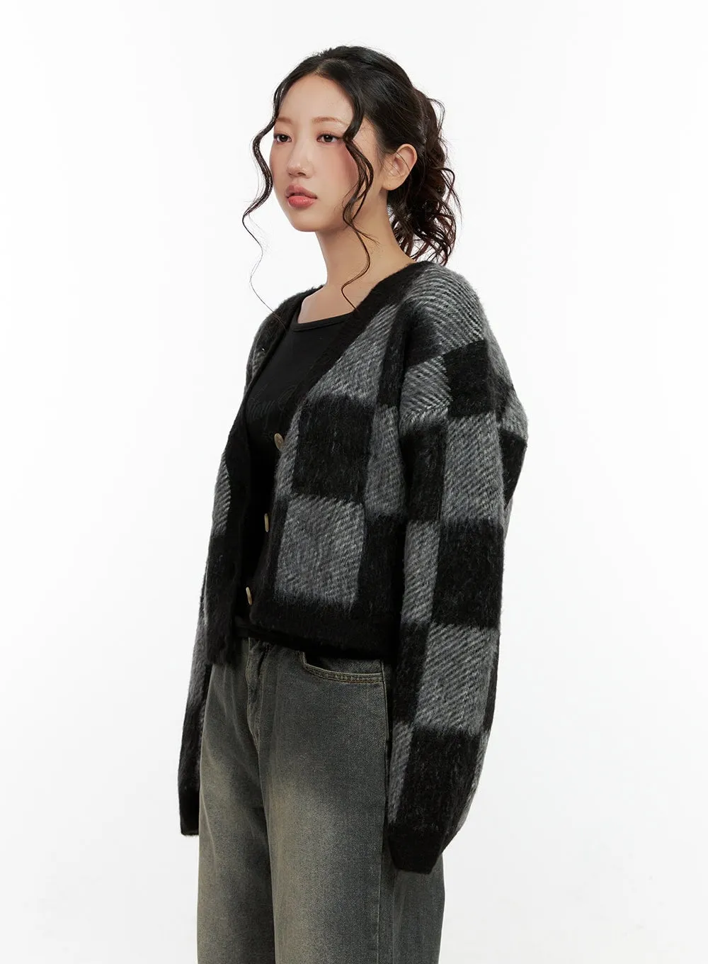 Checkered V-Neck Sweater Cardigan CN401