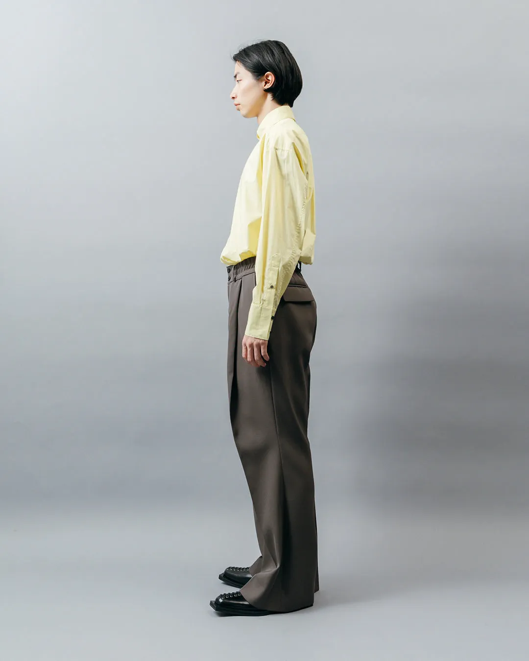 HEAVY WOOL GABARDINE FLARE EASY TROUSERS .10【GUNMETAL】