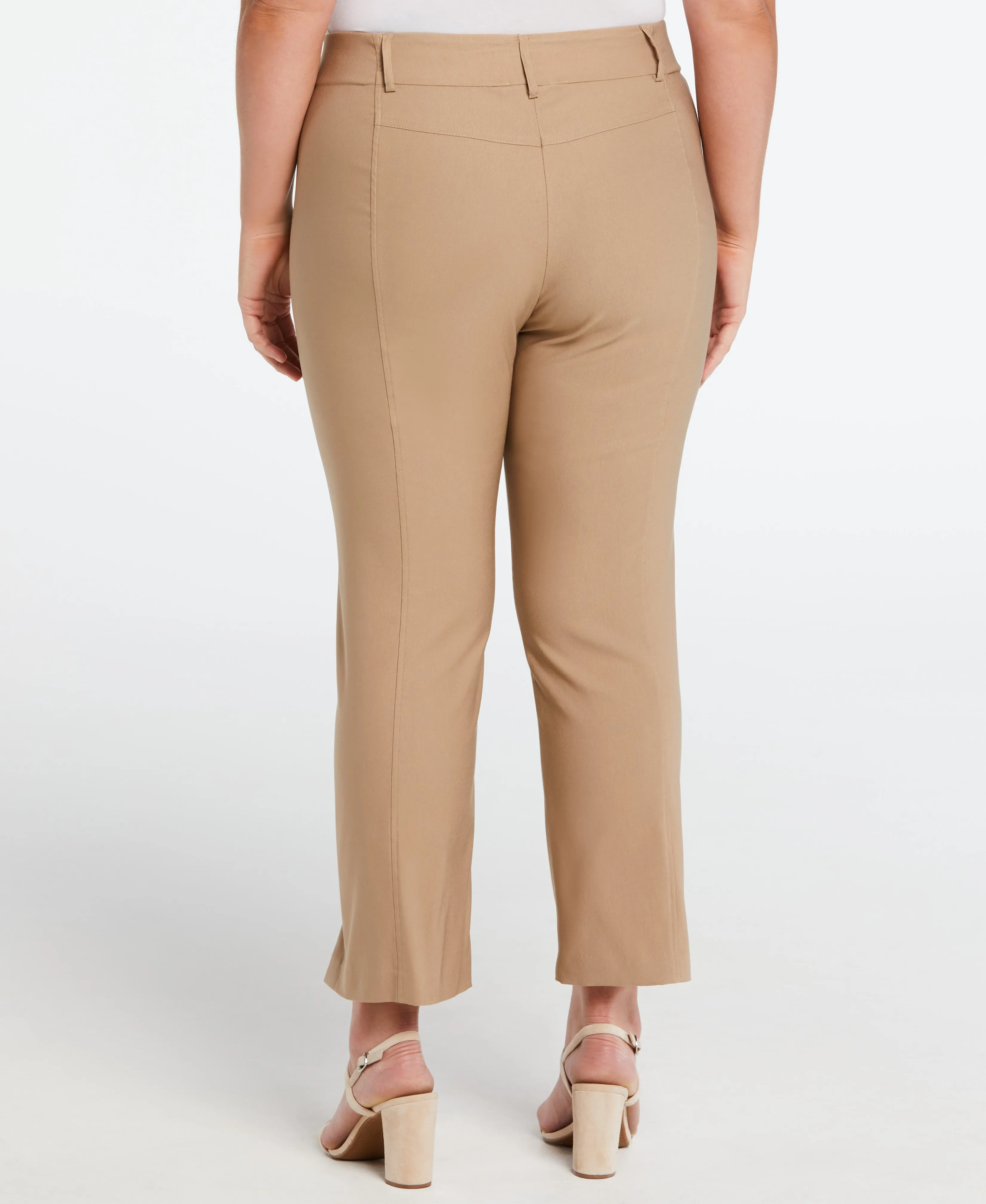 Plus Size Classic Fit Seamed Straight Leg Crop Pant with Vents