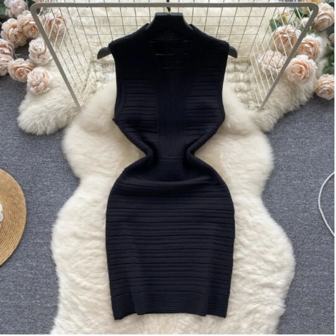 Pre Order:  Solid Sleeveless Pleated Hip Hugging Knitted Dress