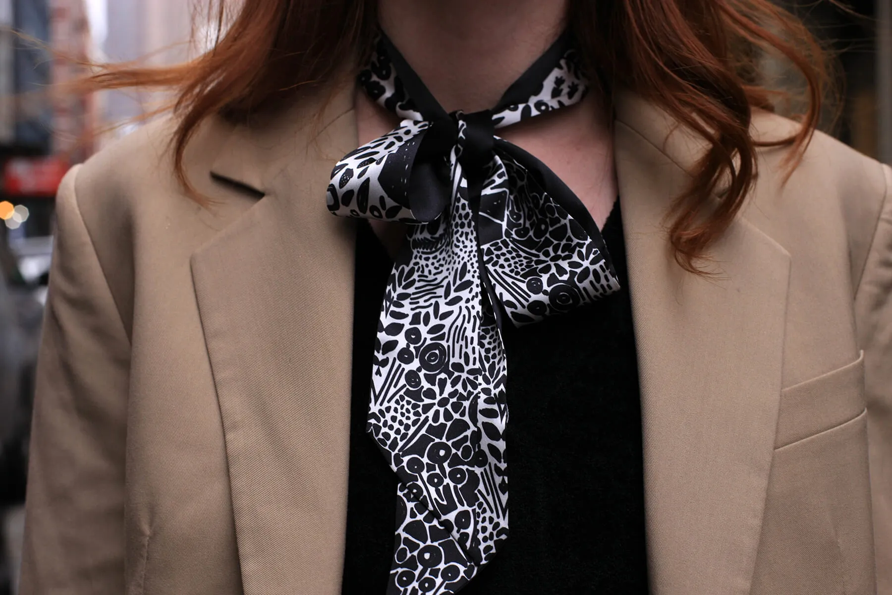 Silk Skinny Scarf Of Black Garden